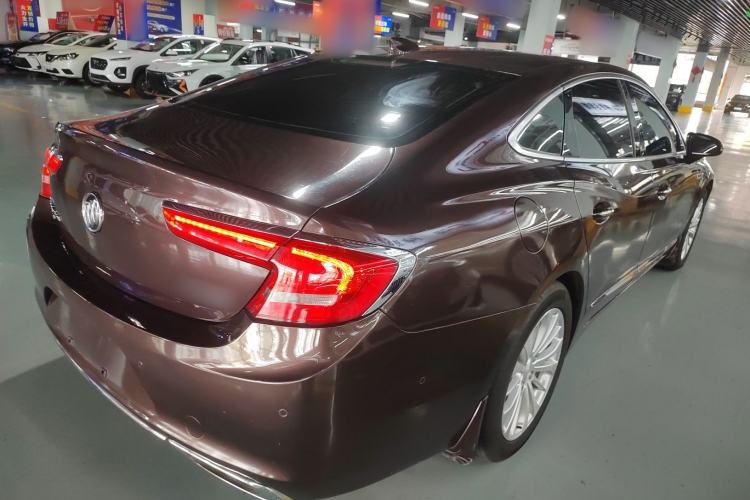 Used Buick LaCrosse 2018 28T Elite Edition Rear Right 45 Deg