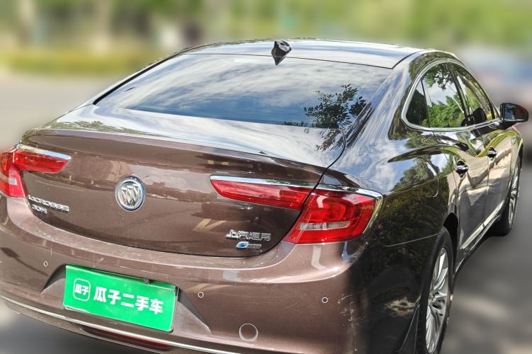 Used Buick LaCrosse 2018 30H Elite Edition Rear Right 45 Deg