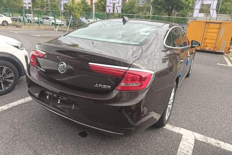 Used Buick LaCrosse 2018 20T Elite Edition Rear Right 45 Deg