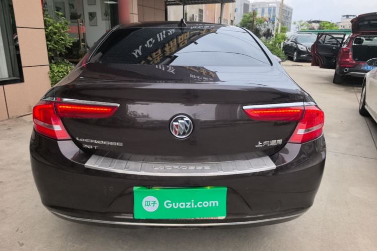 Used Buick LaCrosse 2018 20T Elite Edition Rear