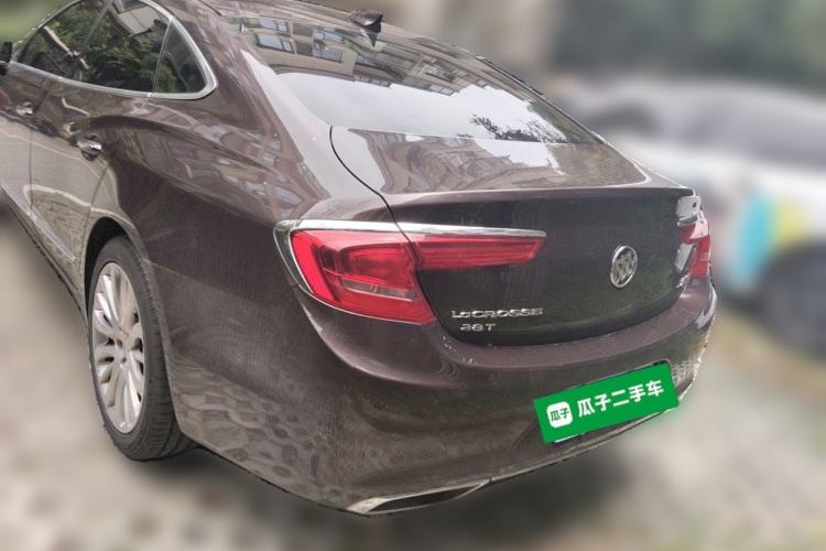 Used Buick LaCrosse 2018 28T Luxury Model Rear