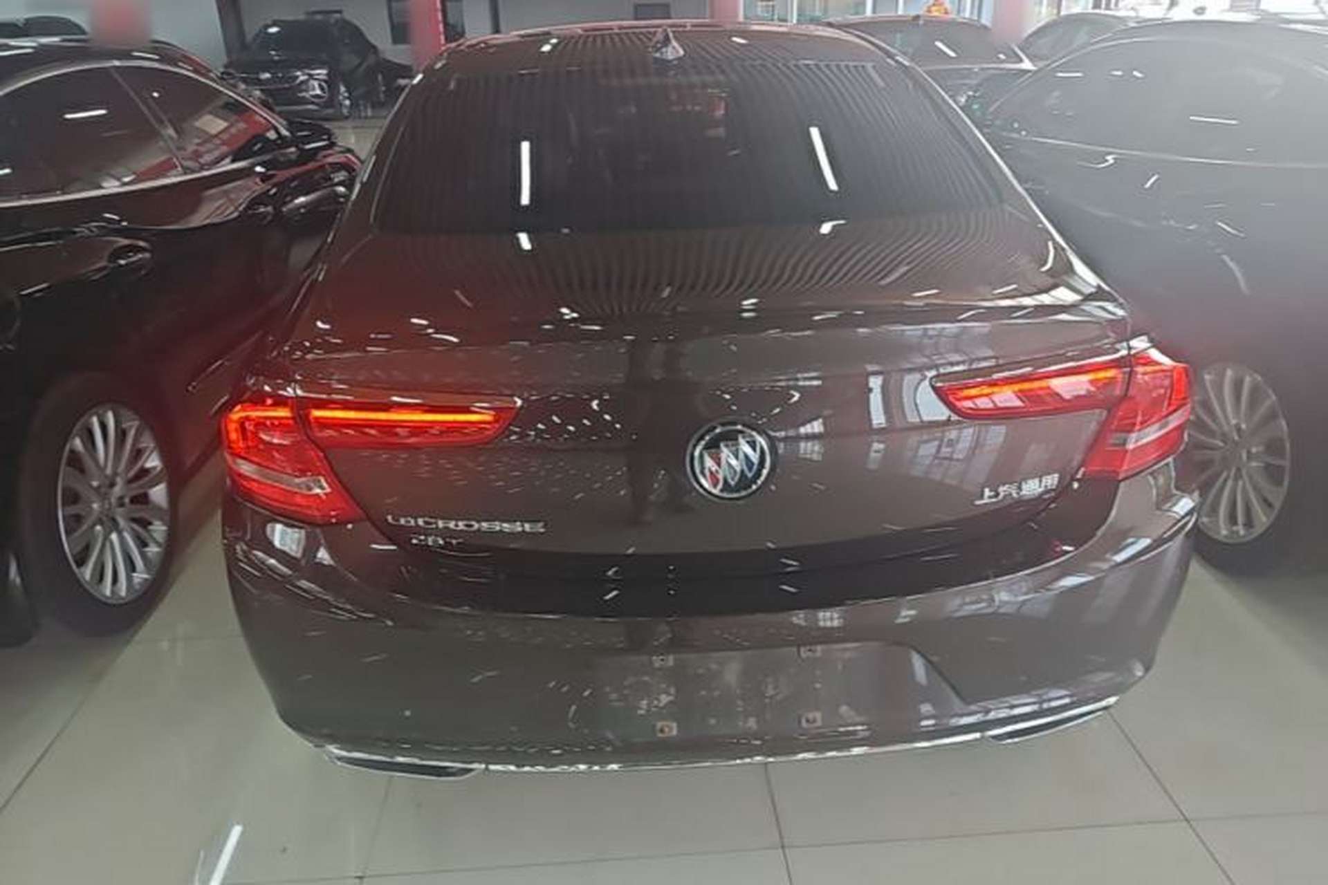 Used Buick LaCrosse 2018 28T Luxury Model Rear
