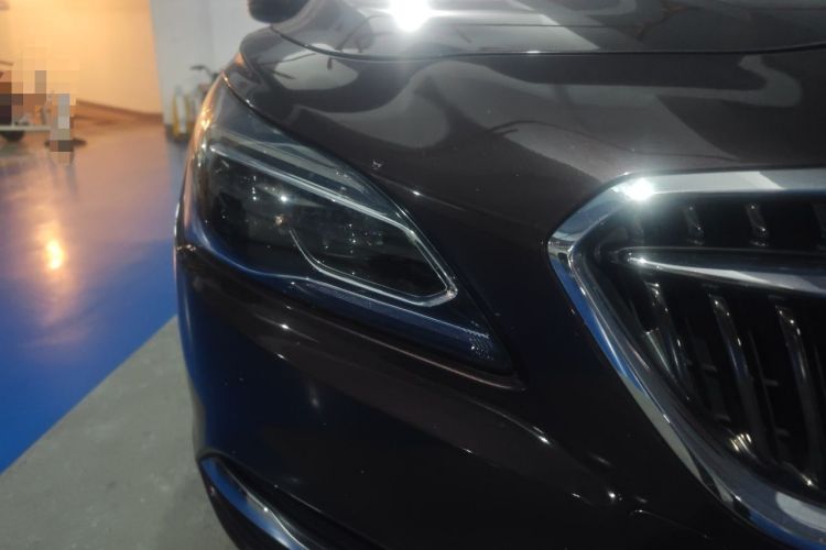 Used Buick LaCrosse 2018 30H Elite Edition Right Front Headlight