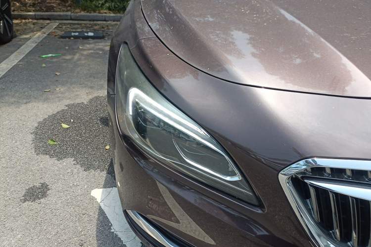 Used Buick LaCrosse 2018 20T Elite Edition Right Front Headlight