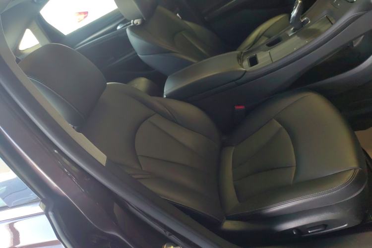 Used Buick LaCrosse 2018 20T Elite Edition Right Front Seat