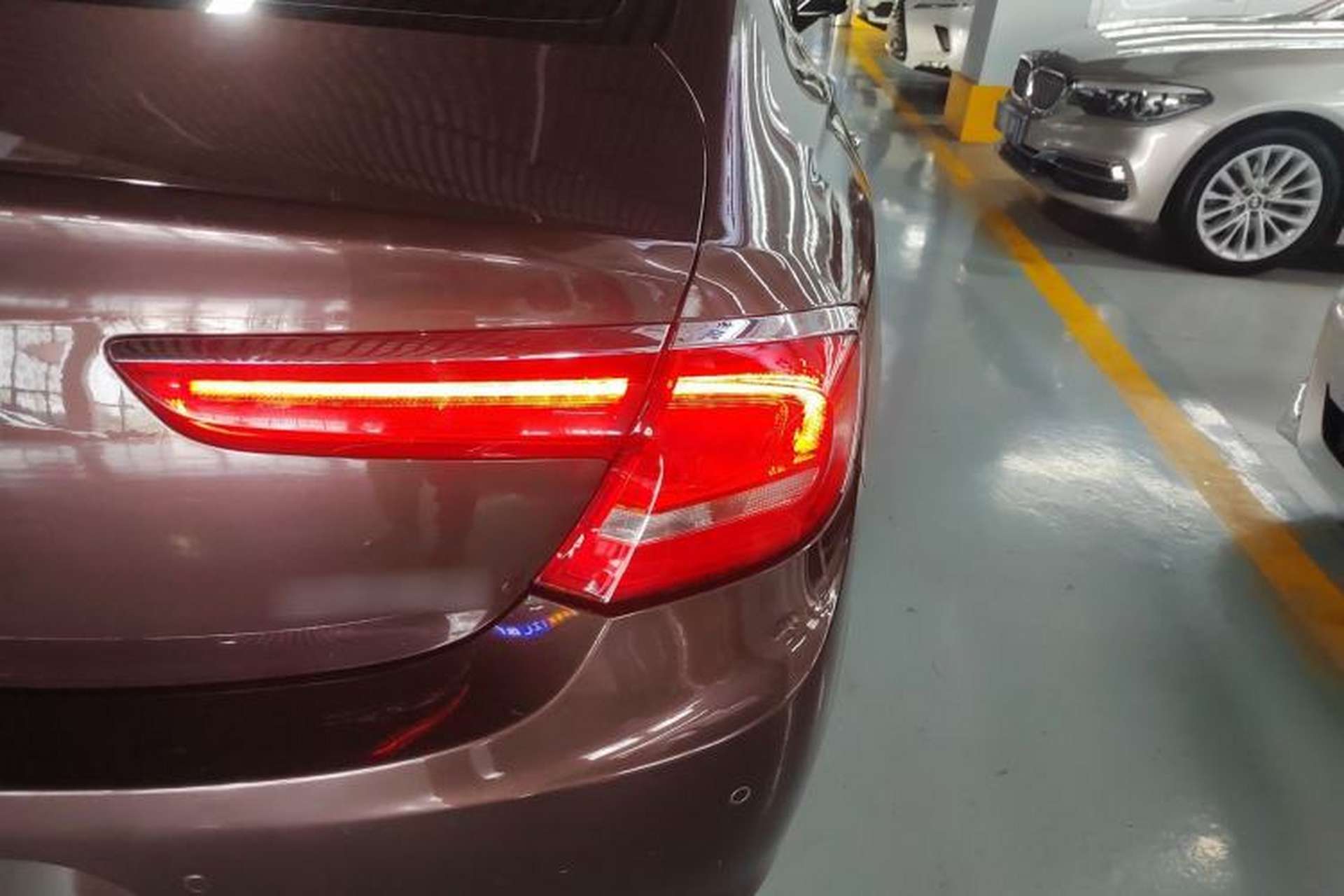 Used Buick LaCrosse 2018 28T Elite Edition Right Rear Taillight