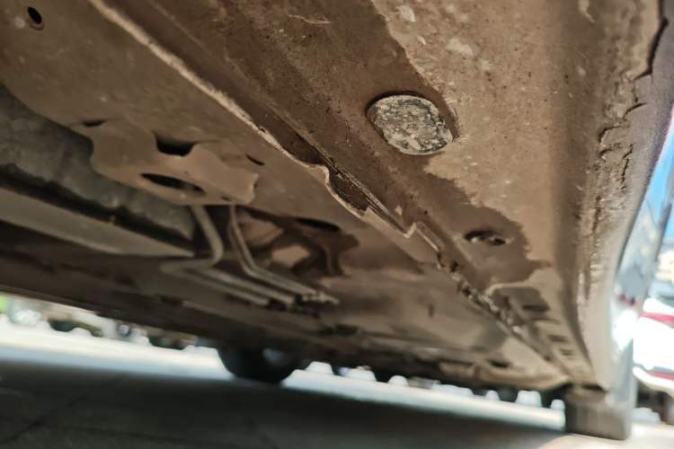 Used Buick LaCrosse 2018 28T Elite Edition Right Side Sill