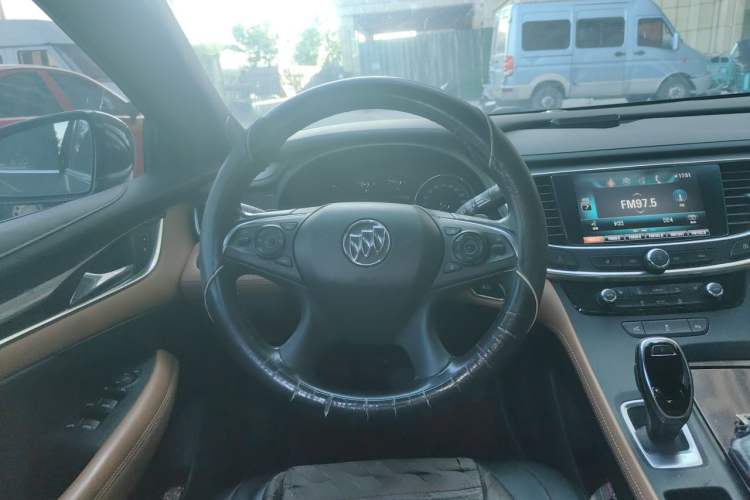 Used Buick LaCrosse 2018 28T Elite Edition Steering Wheel