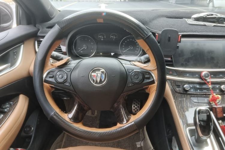 Used Buick LaCrosse 2018 20T Elite Edition Steering Wheel