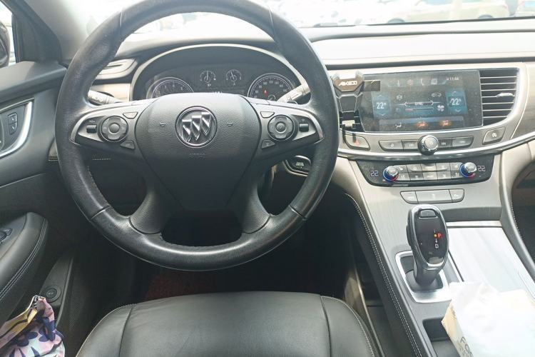 Used Buick LaCrosse 2018 20T Elite Edition Steering Wheel