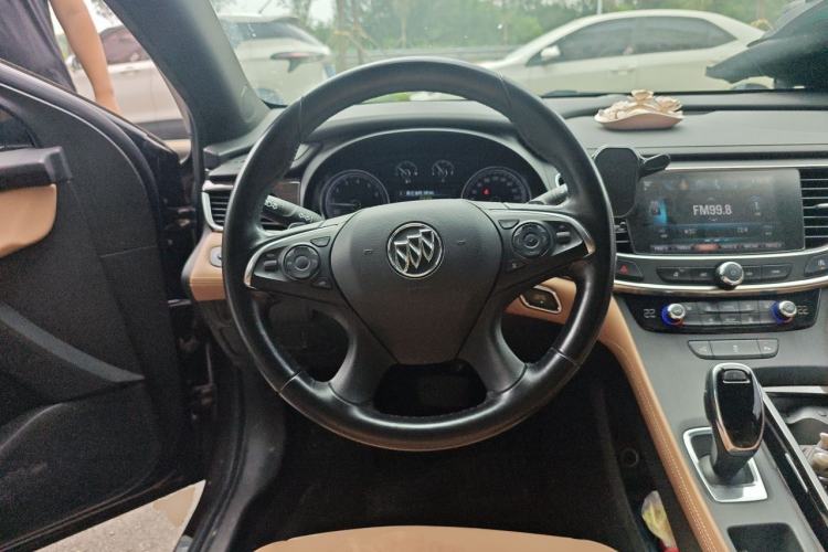 Used Buick LaCrosse 2018 28T Elite Edition Steering Wheel