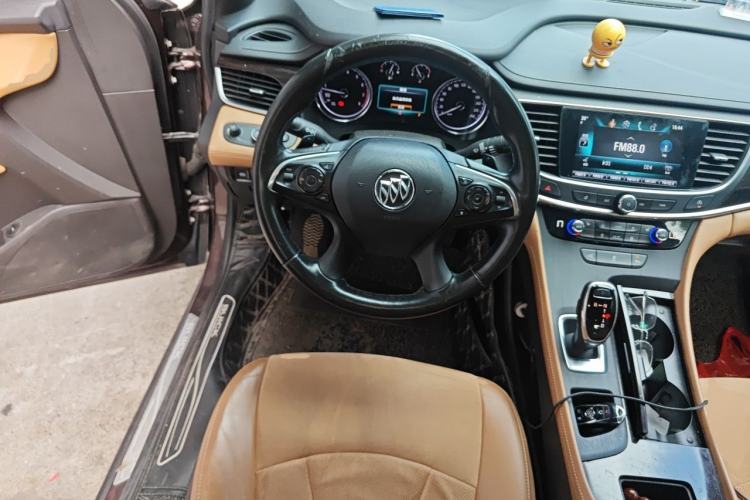 Used Buick LaCrosse 2018 28T Elite Edition Steering Wheel