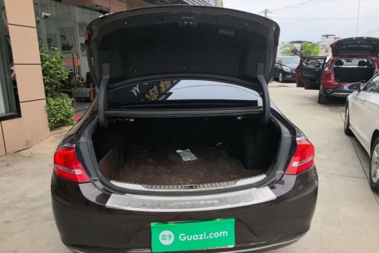 Used Buick LaCrosse 2018 20T Elite Edition Trunk