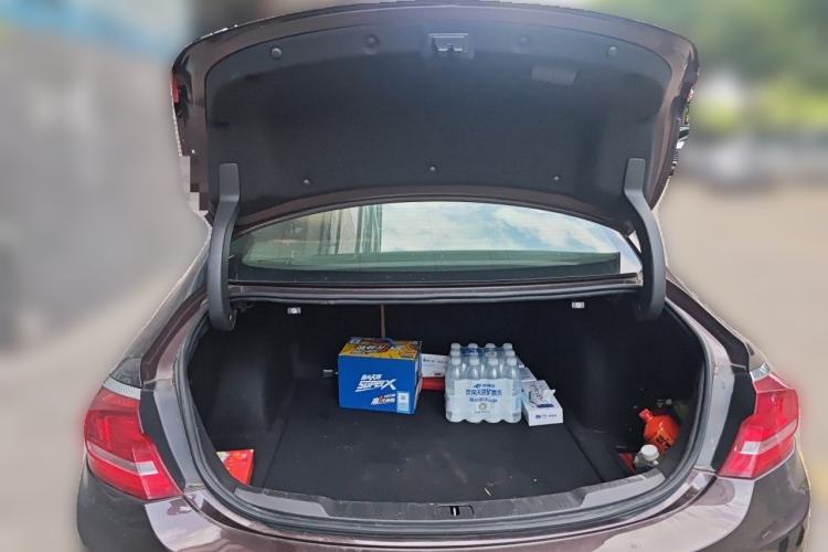 Used Buick LaCrosse 2018 28T Elite Edition Trunk
