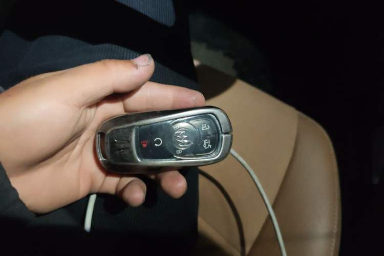 Used Buick LaCrosse 2018 28T Luxury Model Vehicle Key
