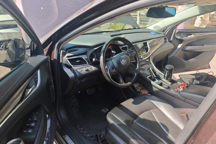 Used Buick LaCrosse 2018 20T Elite Edition Driver Seat