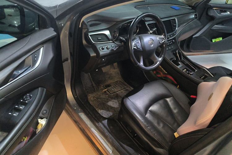 Used Buick LaCrosse 2018 20T Elite Edition Driver Seat