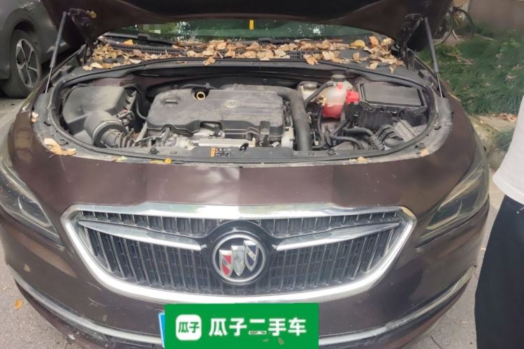 Used Buick LaCrosse 2018 20T Elite Edition Engine Bay