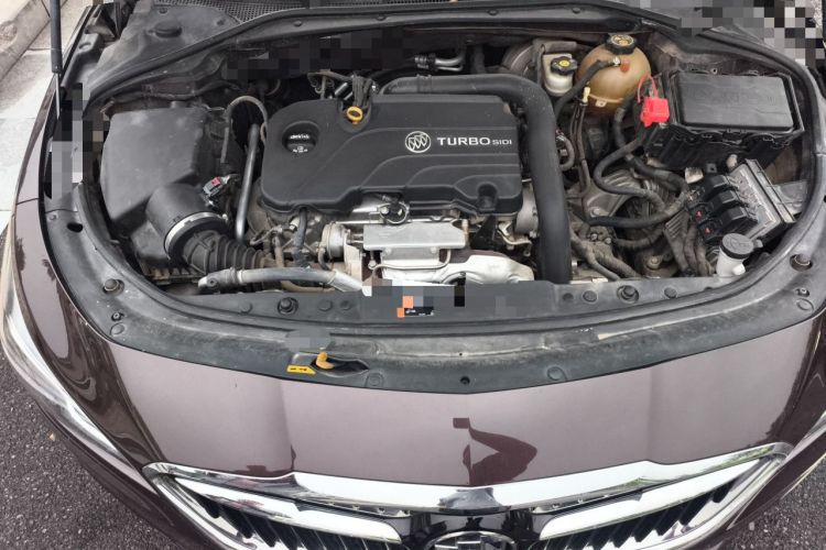 Used Buick LaCrosse 2018 20T Elite Edition Engine Bay