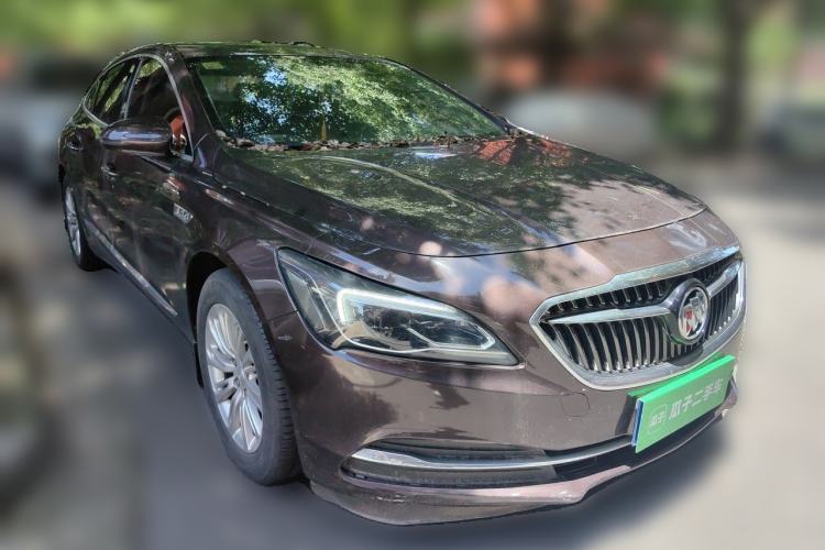 Used Buick LaCrosse 2018 20T Elite Edition Front Right 45 Deg