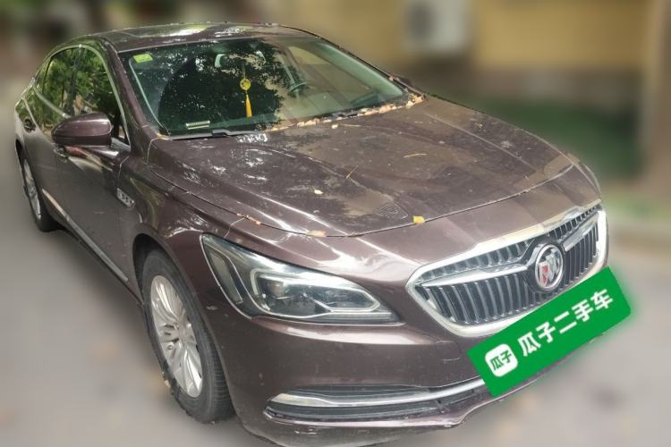 Used Buick LaCrosse 2018 20T Elite Edition Front Right 45 Deg