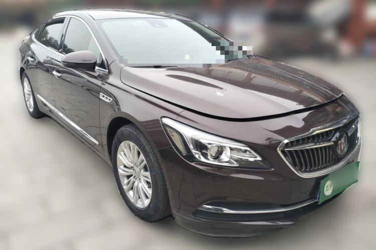 Used Buick LaCrosse 2018 20T Luxury Model Front Right 45 Deg