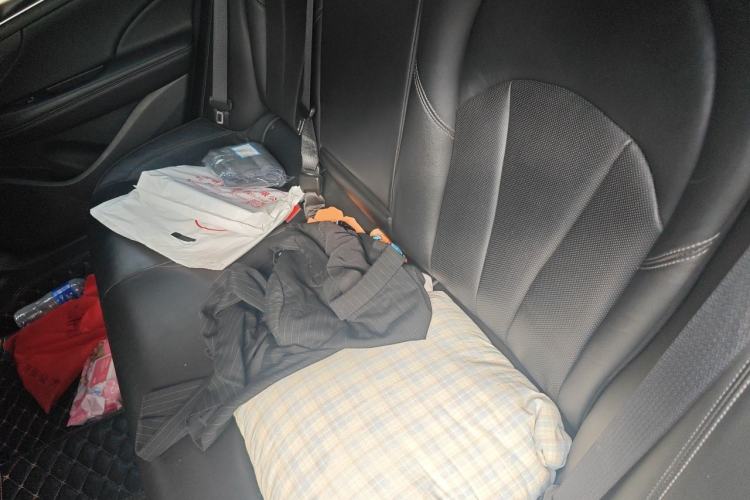 Used Buick LaCrosse 2018 20T Elite Edition Left Rear Seat