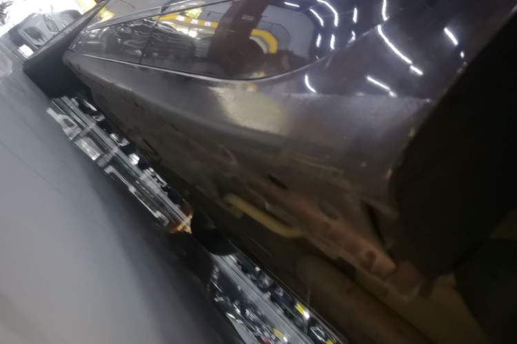 Used Buick LaCrosse 2018 20T Elite Edition Left Side Sill