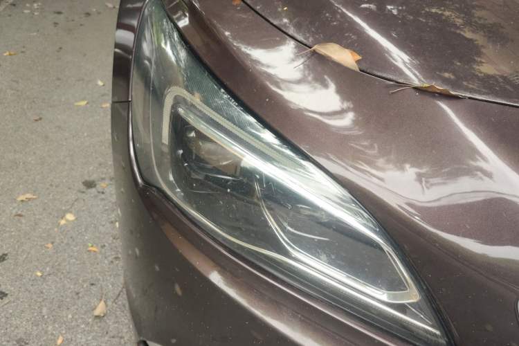 Used Buick LaCrosse 2018 20T Elite Edition Right Front Headlight