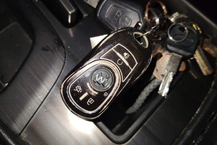 Used Buick LaCrosse 2018 20T Elite Edition Vehicle Key