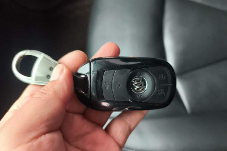 Used Buick LaCrosse 2018 20T Elite Edition Vehicle Key