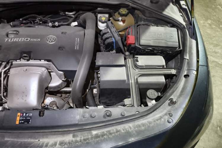 Used Buick LaCrosse 2018 28T Luxury Model Engine Bay Left