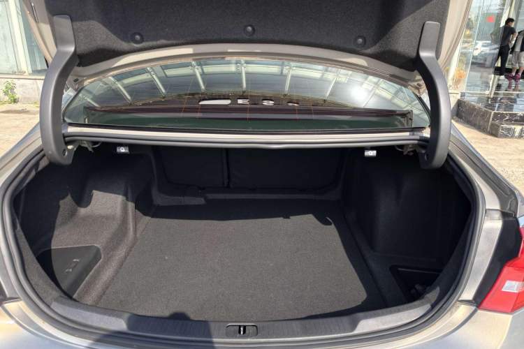 Used Buick LaCrosse 2018 20T Elite Edition Interior 11