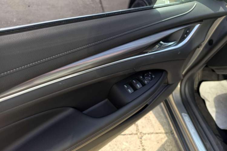 Used Buick LaCrosse 2018 20T Elite Edition Interior 9