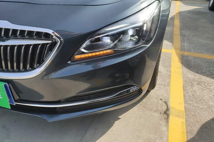 Used Buick LaCrosse 2018 20T Elite Edition Left Front Headlight