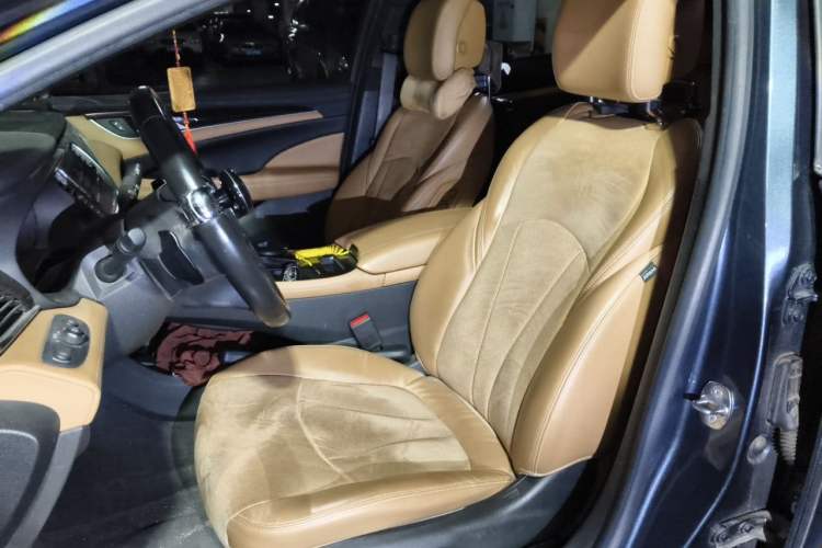 Used Buick LaCrosse 2018 28T Luxury Model Left Front Seat
