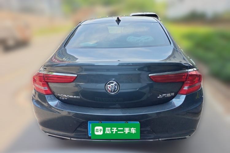 Used Buick LaCrosse 2018 28T Luxury Model Rear