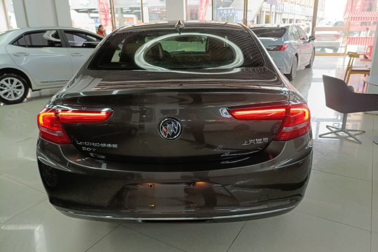 Used Buick LaCrosse 2018 20T Luxury Model Rear