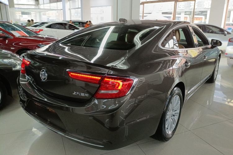 Used Buick LaCrosse 2018 20T Luxury Model Rear Right 45 Deg