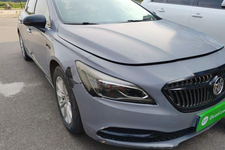 Used Buick LaCrosse 2018 20T Elite Edition Right Front Headlight