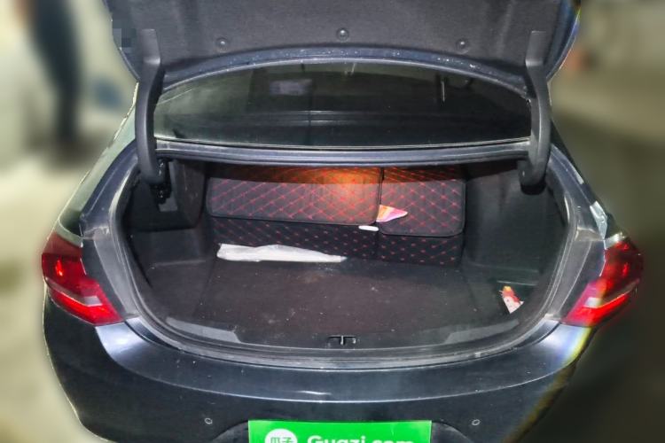 Used Buick LaCrosse 2018 28T Luxury Model Trunk