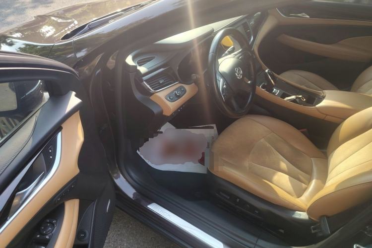 Used Buick LaCrosse 2018 28T Luxury Model Driver Seat