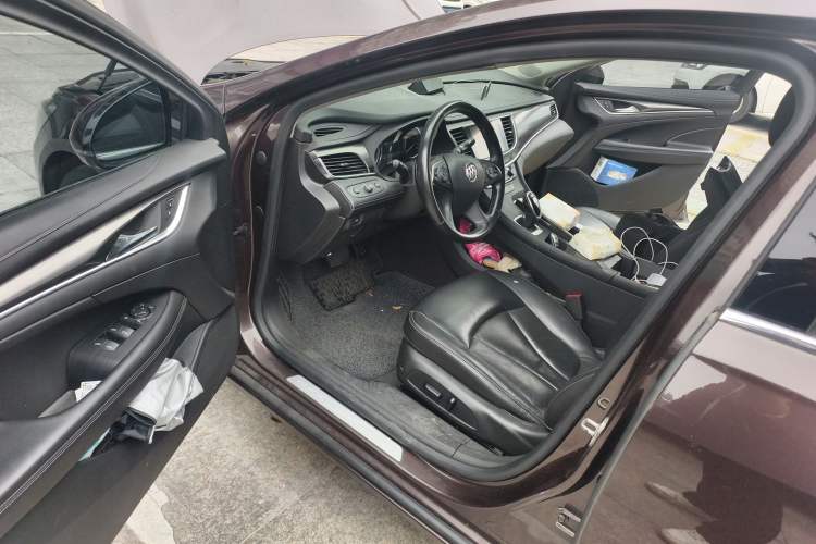 Used Buick LaCrosse 2018 20T Elite Edition Driver Seat