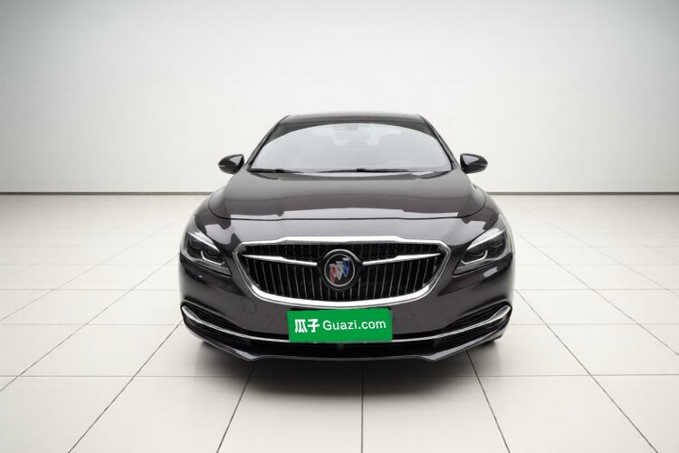 Used Buick LaCrosse 2018 28T Luxury Model Front
