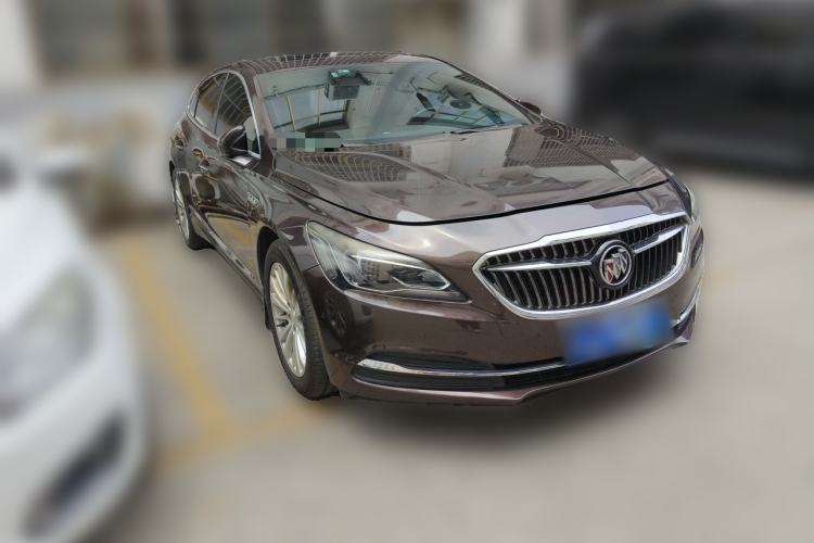 Used Buick LaCrosse 2018 28T Elite Edition Front Right 45 Deg