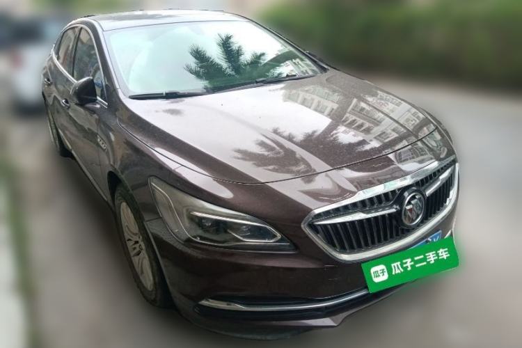 Used Buick LaCrosse 2018 20T Elite Edition Front Right 45 Deg