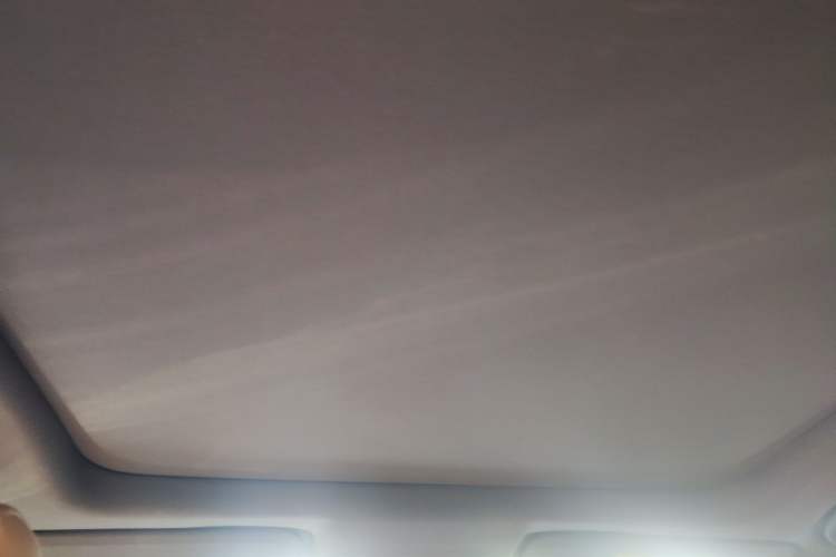 Used Buick LaCrosse 2018 28T Luxury Model Headliner