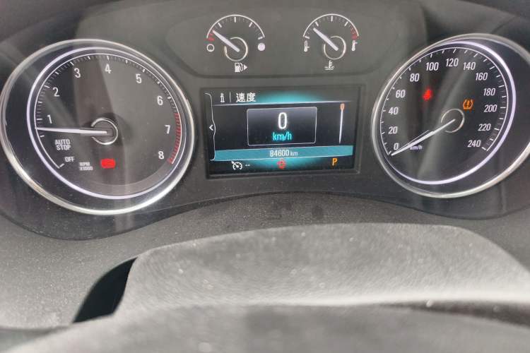 Used Buick LaCrosse 2018 20T Elite Edition Odometer Close Up