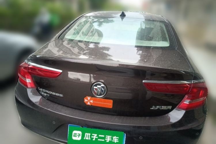 Used Buick LaCrosse 2018 20T Elite Edition Rear