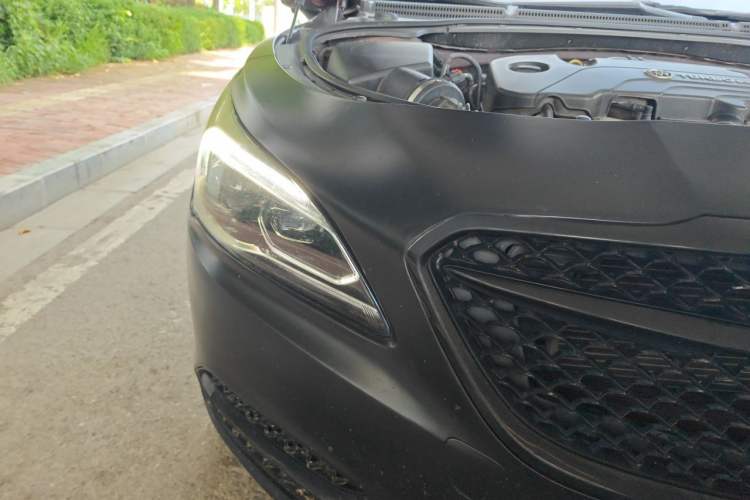 Used Buick LaCrosse 2018 20T Elite Edition Right Front Headlight